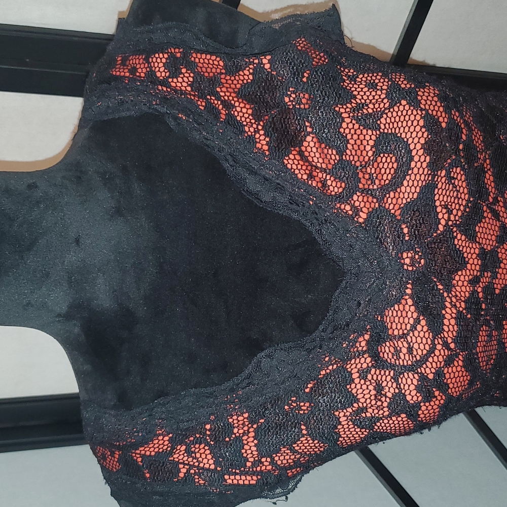 Dress - Picture 2 of 6